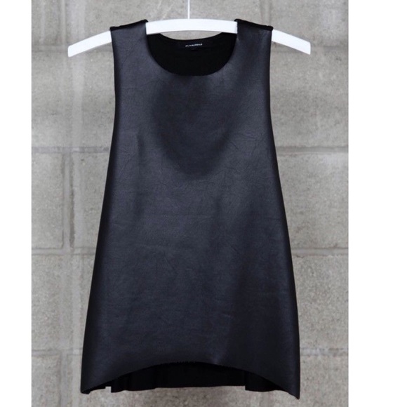 🌿1 LEFT!💥 Last Kiss Pleather Front Tank Top - Picture 2 of 6